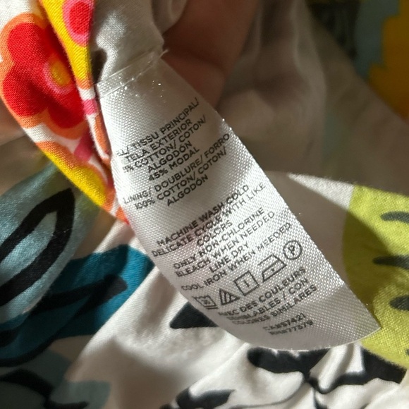 Ann Taylor Factory White with Bright Floral Mid Length Skirt Size 4P - Picture 5 of 6